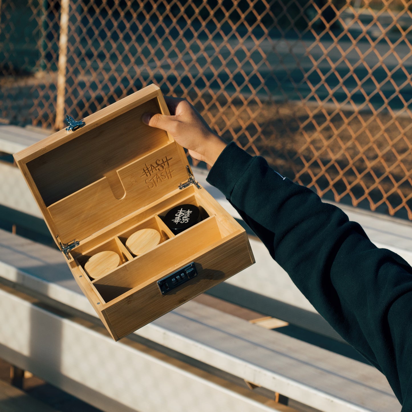 HashStash – La Boîte Ultime pour Conserver avec Style